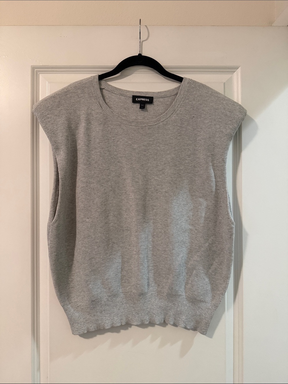 Express Sleeveless Sweater w Shoulder Pads